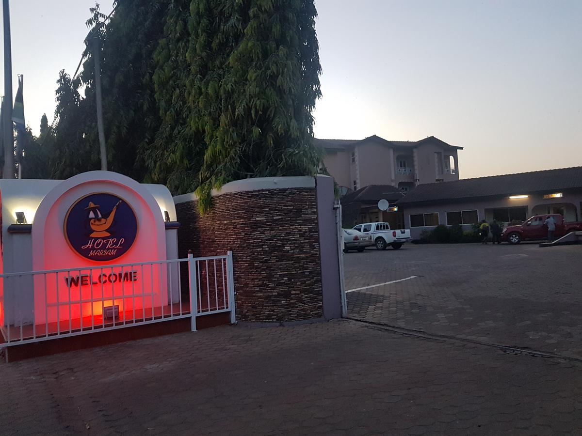 Mariam Hotel Tamale Buitenkant foto